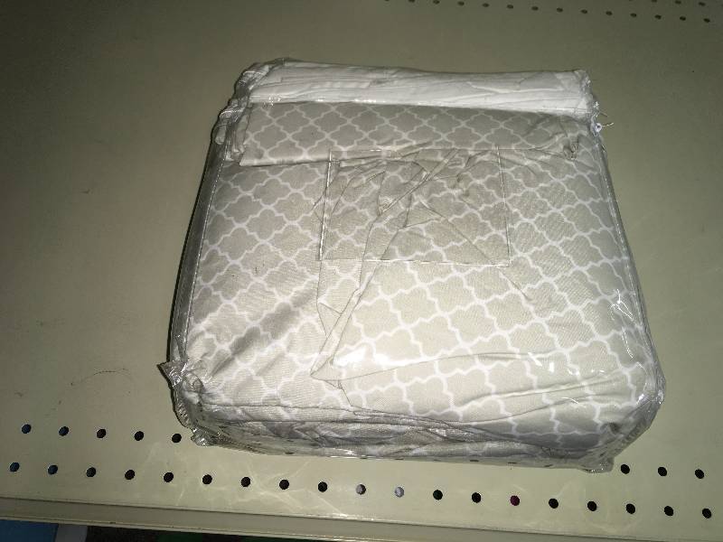 lot 446 image: CHARISMA KG MICROFIBER, MSRP $19.99