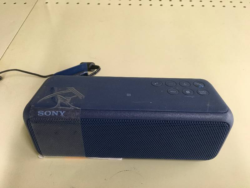 lot 447 image: SONY SRS-XB3 PORTABLE, MSRP $89.99