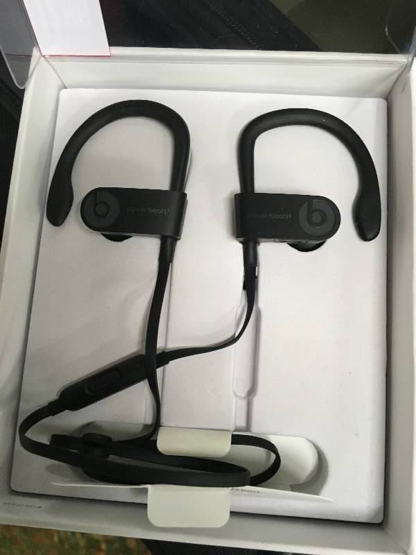 lot 450 image: BEATS POWERBEATS WIRELESS, MSRP $149.99