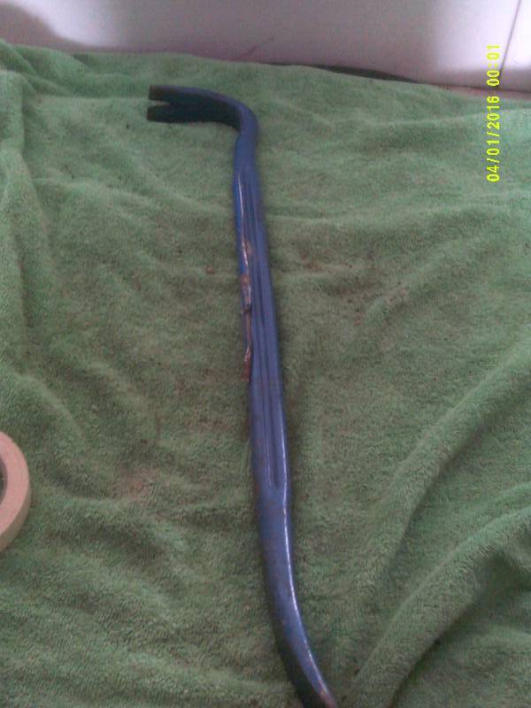 HEAVY DUTY PRY BAR
