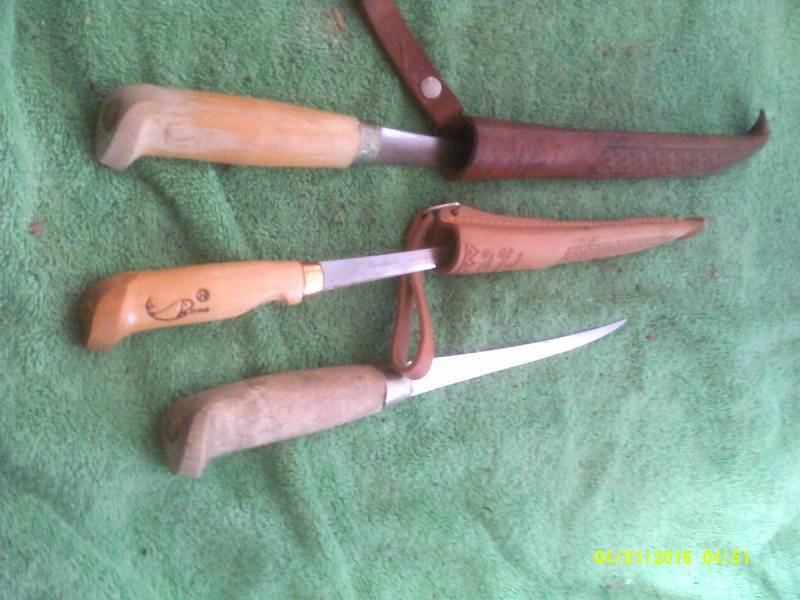3 FLAY KNIVES