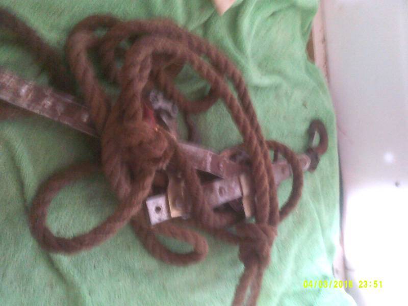 VINTAGE ROPE COME ALONG