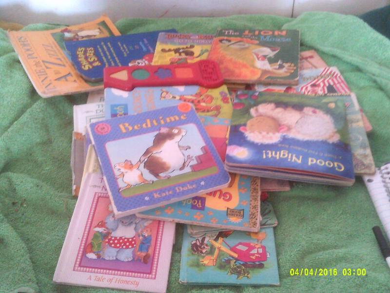 CHILDRENS BOOKS