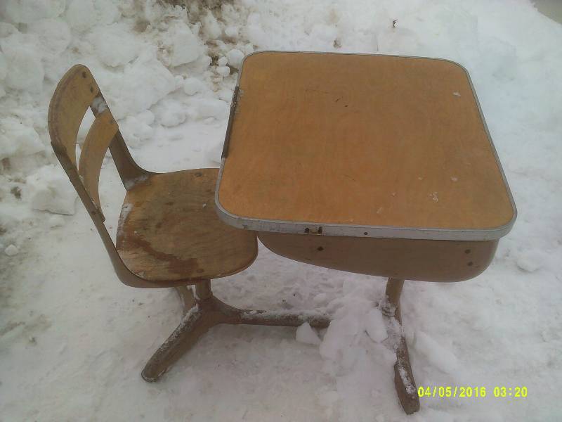 ANTIQUE SCHOOL DESK