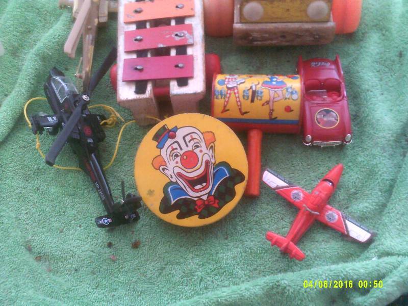 COLLECTIBLE TOYS