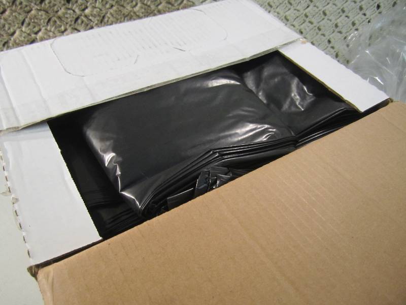 Large Box of Can Liners Unknown Qua...