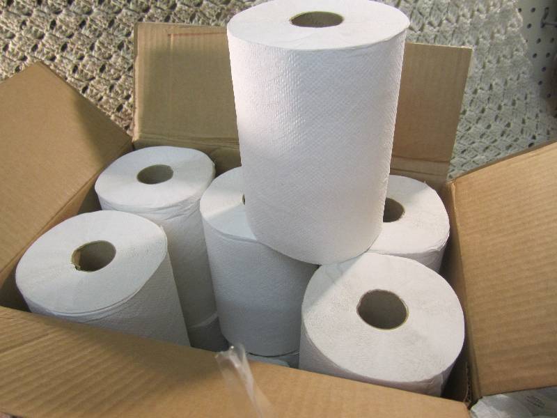 Case of 12 Rolls White Roll Towels ...