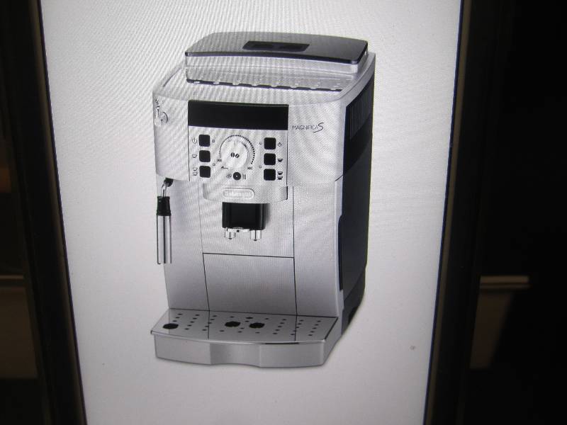 DeLonghi Magnifica XS Bean-To-Cup E...