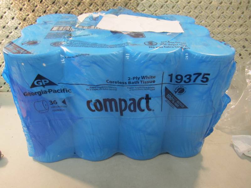 Pack of 36 Rolls 2-Ply White Corele...