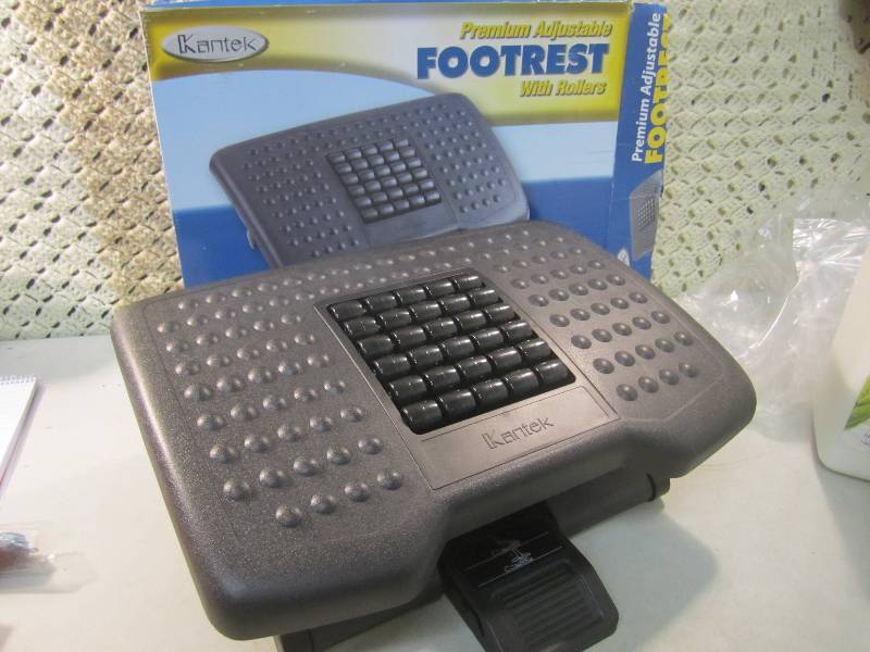 Kantek Premium Adjustable Footrest ...