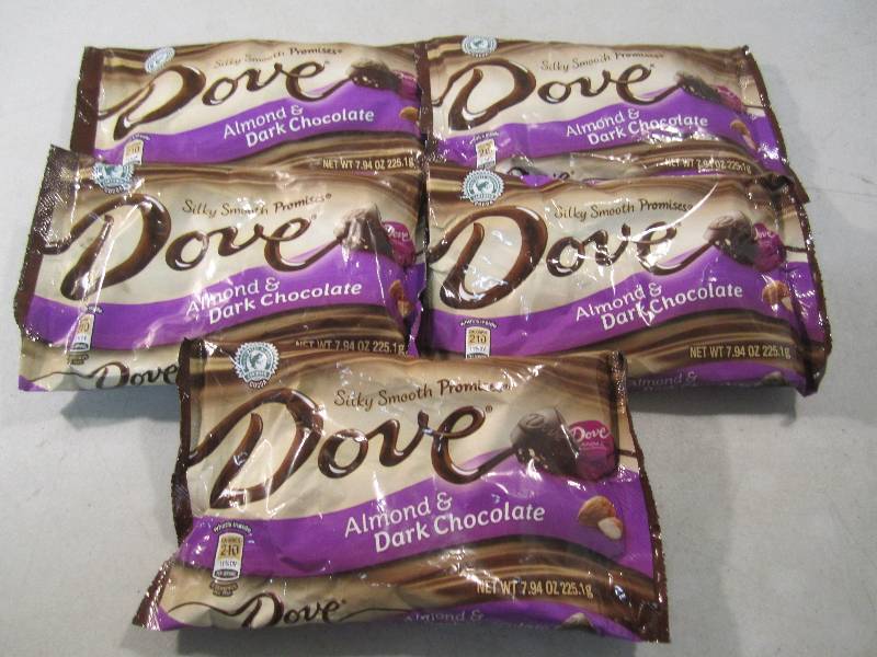 Lot of 5 Bags Dove Almond & Dark Ch...