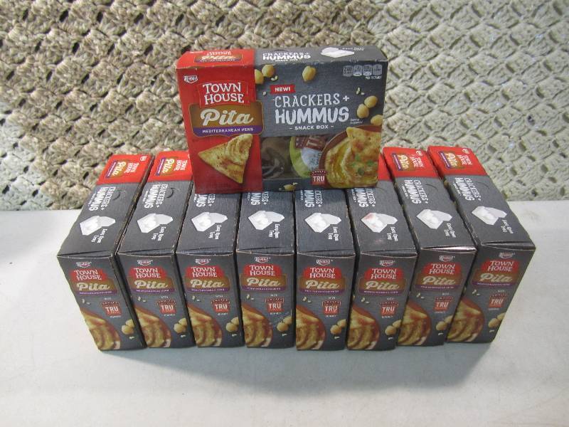 Lot of 9 Boxes Town House Pita Crac...