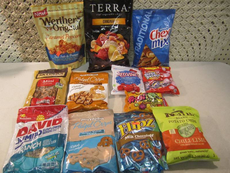 Mixed Lot of Misc Bags of Snacks Se...