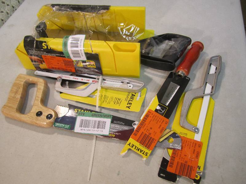 Lot of Misc Stanley Saws See Photos...