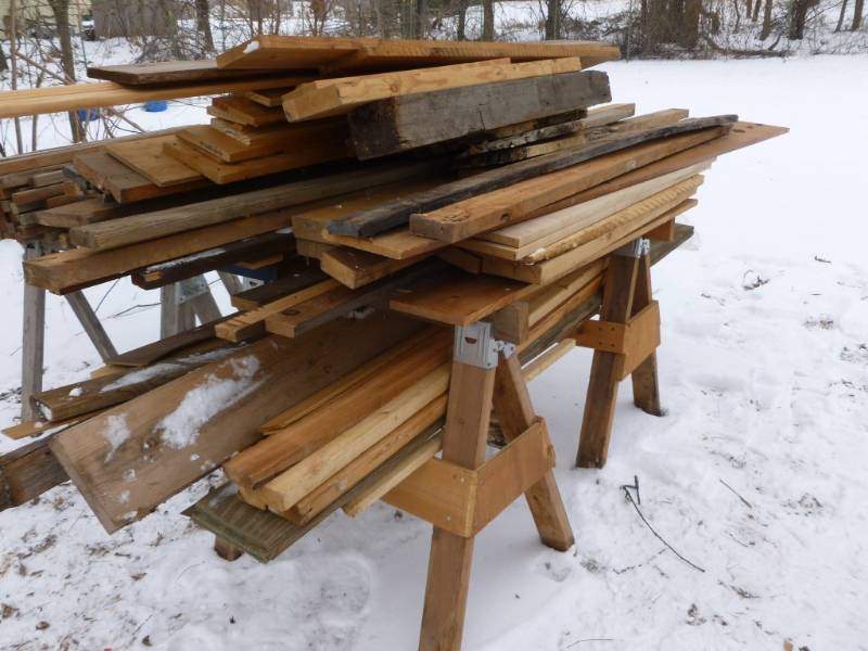 lot 28 image: Lumber