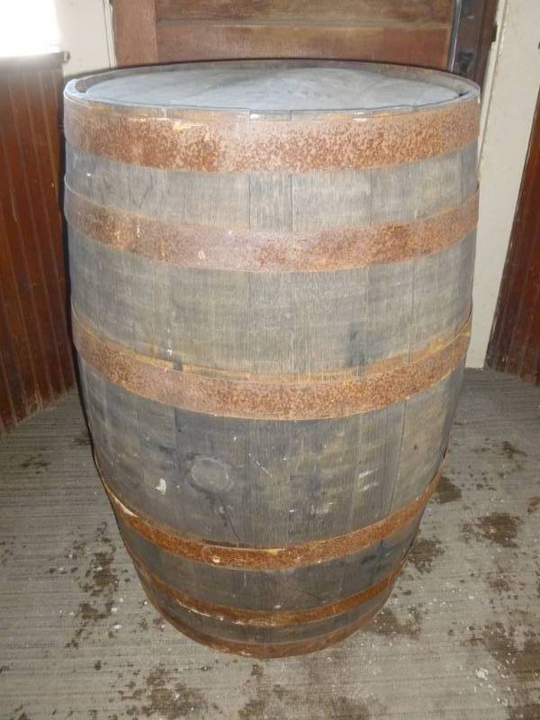 lot 39 image: Vintage Whiskey Barrel