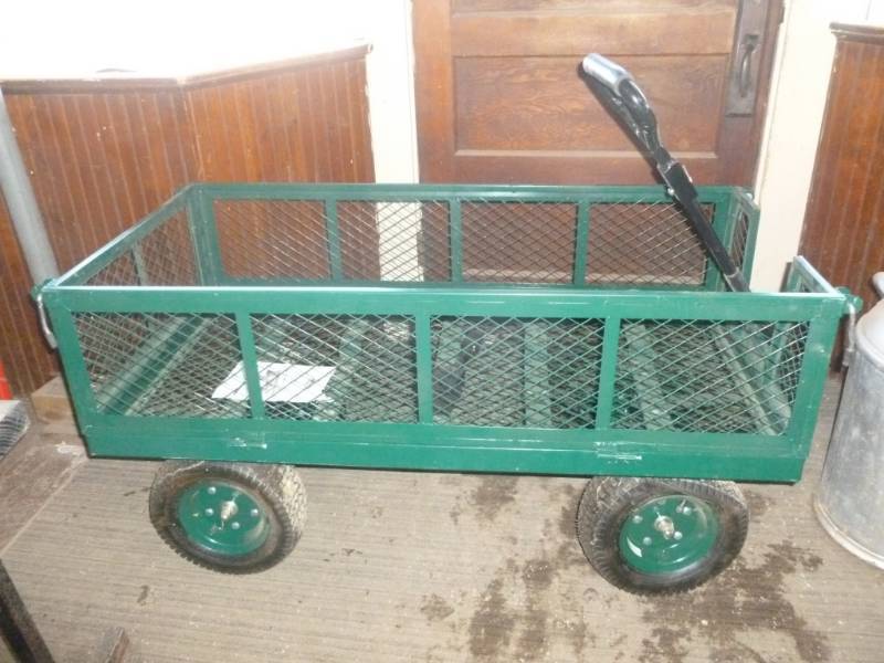 lot 47 image: Garden Utility Cart