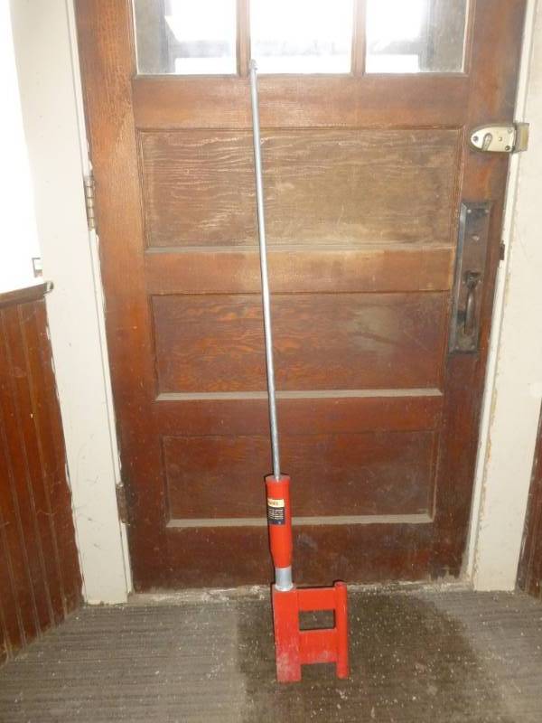 lot 54 image: Wood Splitter