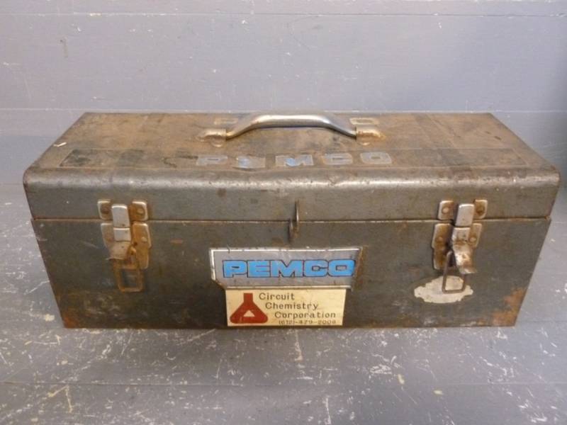 lot 83 image: Toolbox