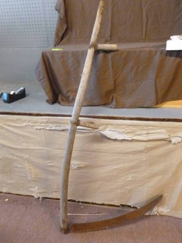 lot 90 image: Antique Scythe