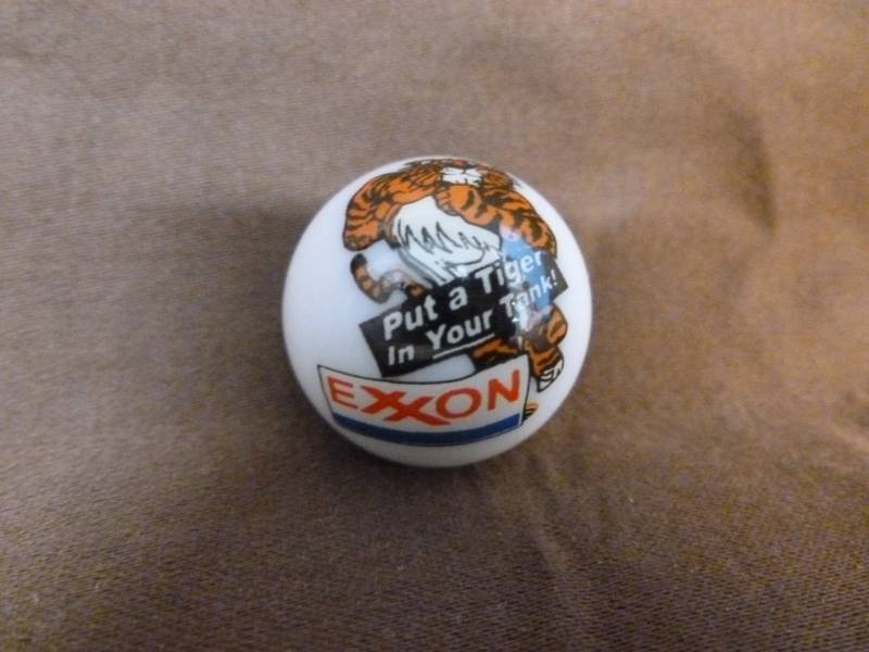 lot 106 image: Logo Marble