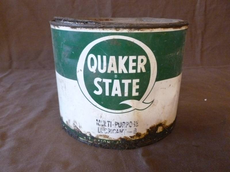 lot 116 image: Vintage Oil Can