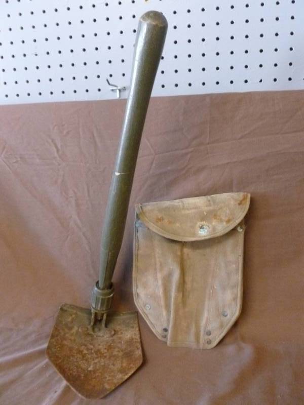 lot 118 image: Vintage WWII Era