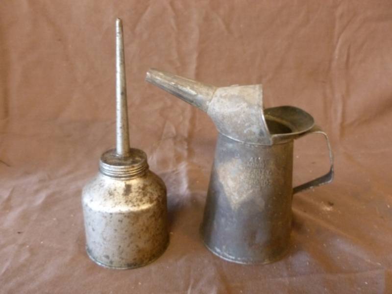 lot 169 image: Vintage Oil Can