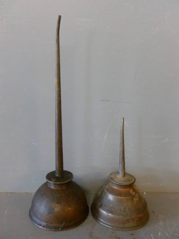 lot 172 image: Vintage Oilier Cans