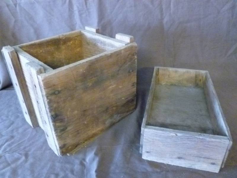 lot 177 image: Vintage Wooden Boxes