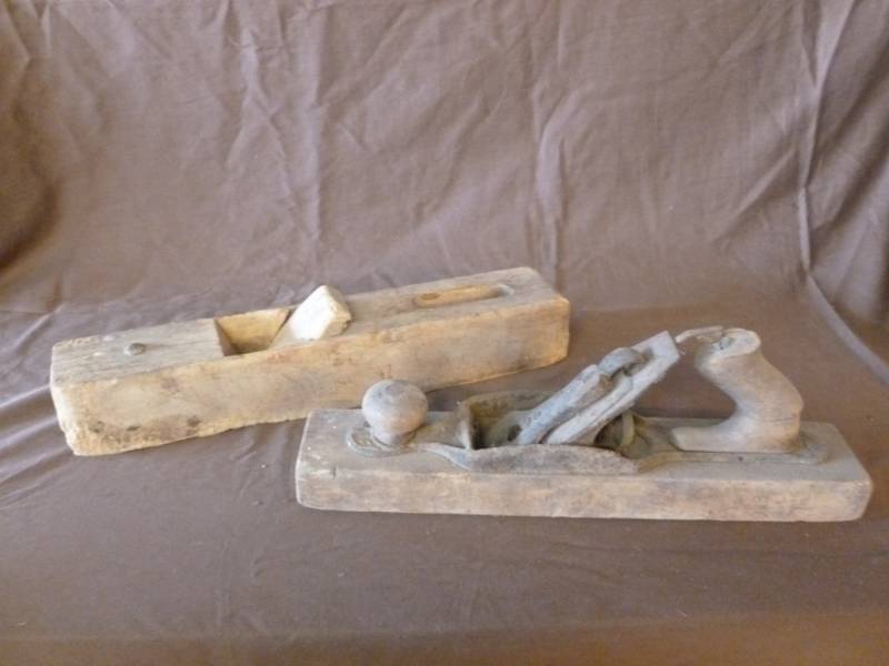 lot 181 image: Antique Block Plane
