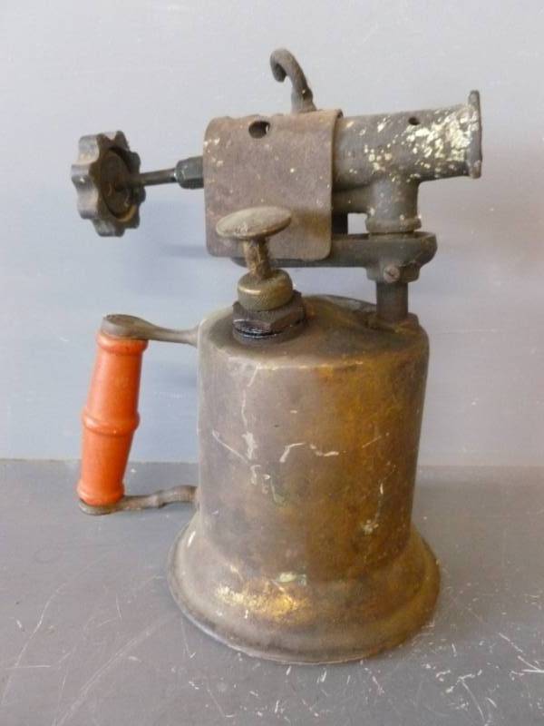 lot 183 image: Vintage Brass Torch