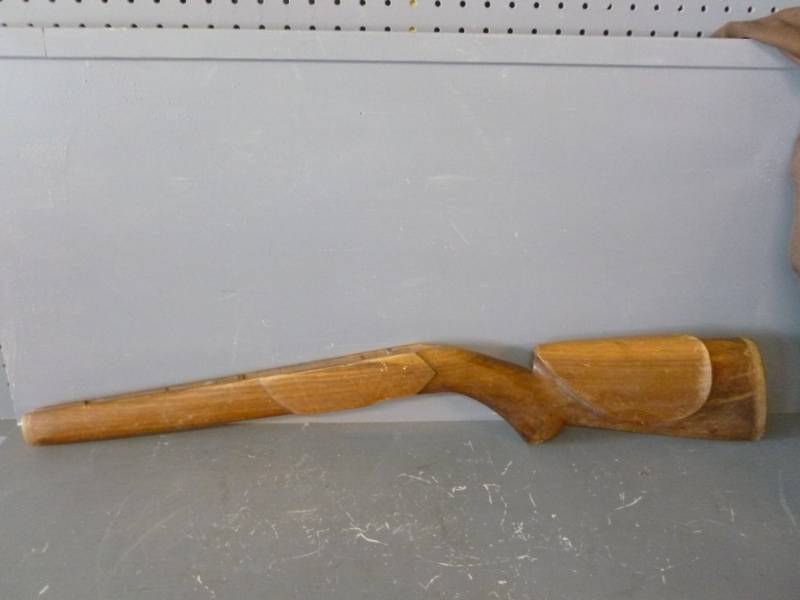 lot 195 image: Vintage Gun Stock
