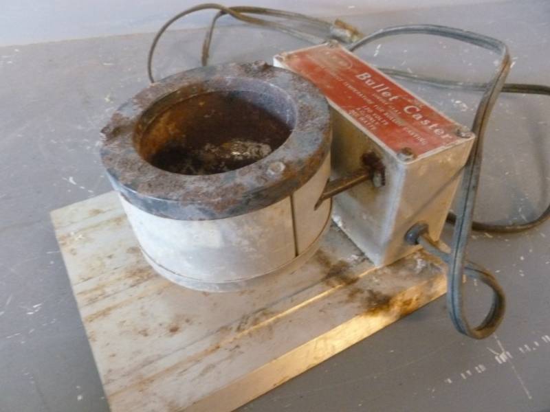 lot 215 image: Bullet Caster