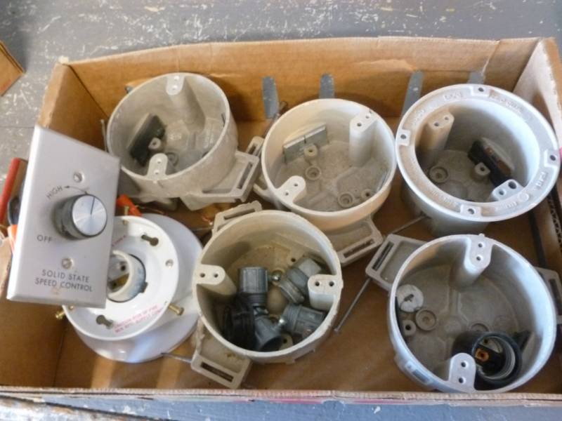lot 232 image: Electrical Items