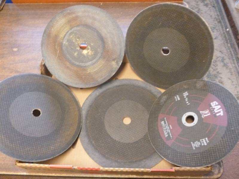 lot 242 image: Cut Off Blades