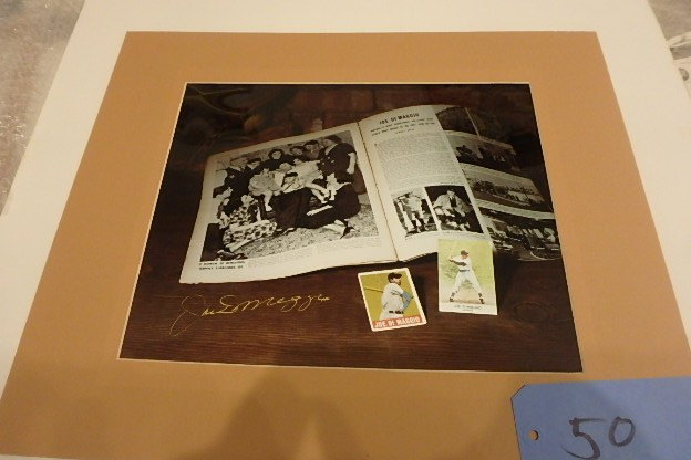 lot 50 image: Joe DiMaggio Autograph, 11 X 14