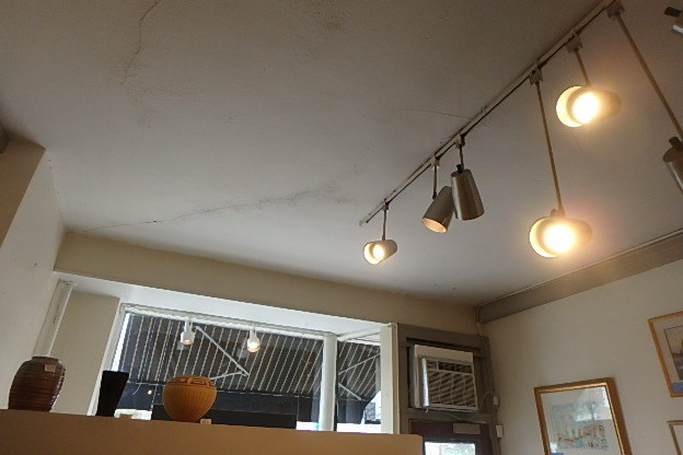 lot 75 image: 5 Brushed Chrome Track Lights