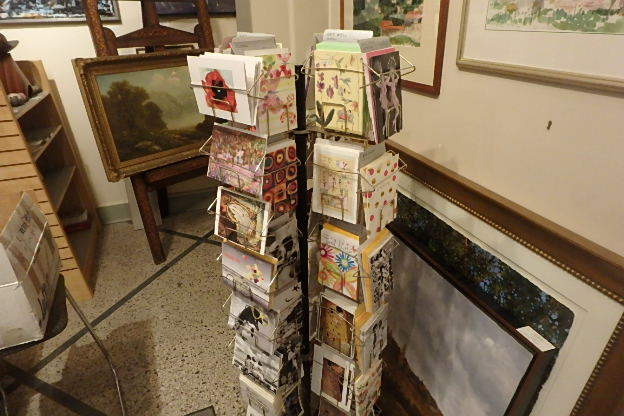 lot 82 image: Rack of Cards