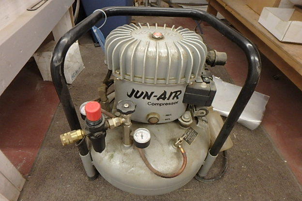 lot 108 image: Compressor