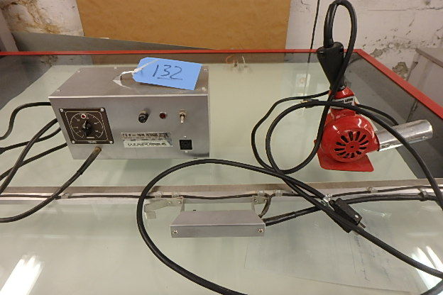 lot 132 image: SW 2520 Shrink Wrap System
