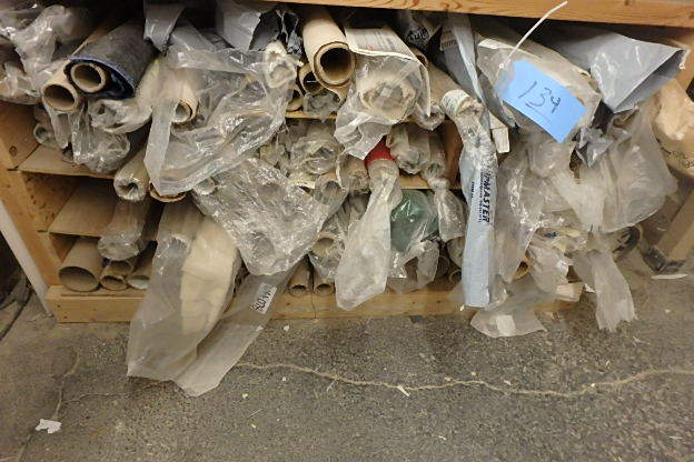 lot 134 image: Huge Lot of Silks and Linens