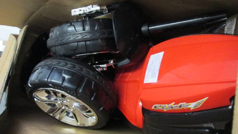 lot 163 image: Battery-Powered 3-Wheel Racer open ...