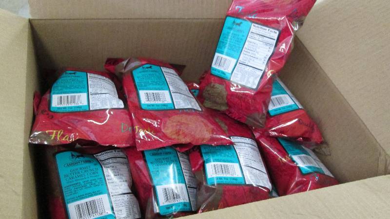 lot 171 image: Case of 24 - 7 oz Bags of Gourmet C...