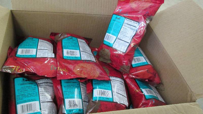 lot 172 image: Case of 24 - 7 oz Bags of Gourmet C...