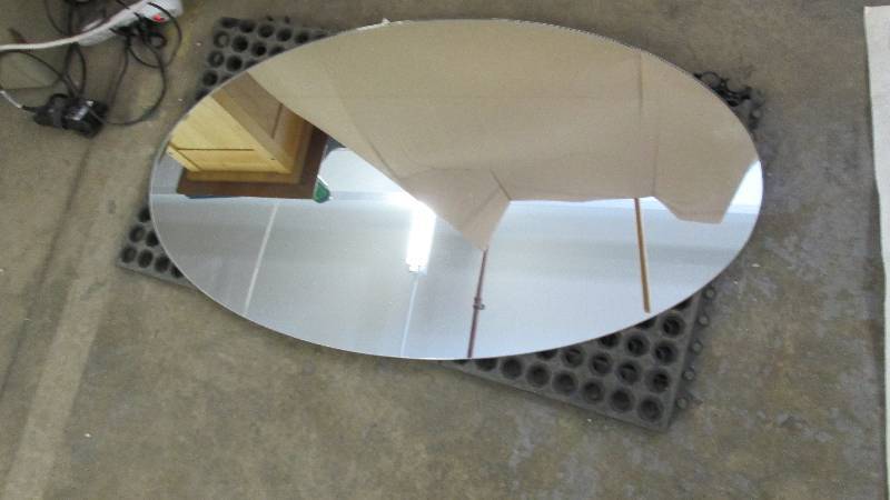 lot 196 image: 38 inch Oval Mirror...