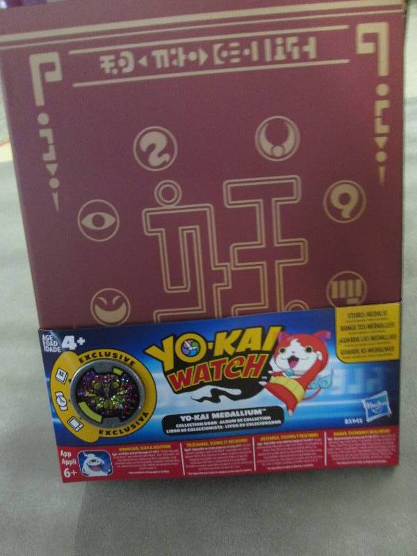lot 240 image: Lot of 4 Yo-Kai Watch Yo-Kai Medall...
