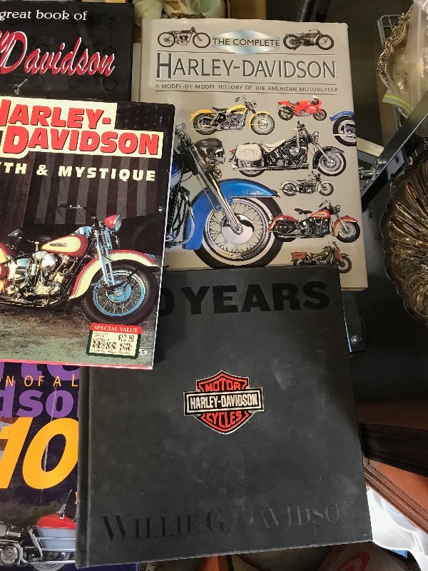 HARLEY DAVIDSON BOOKS