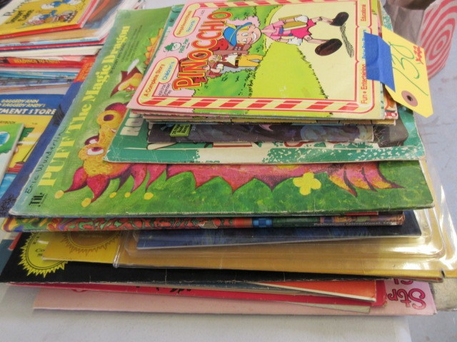 VINTAGE CHILDRENS RECORDS INCLUDING ROSEMARY CLOONEY