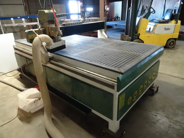 lot 1 image: CNC Router  machine. 4x8 vacuum table....
